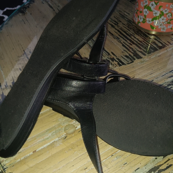 Nine West sandals - Picture 2 of 5